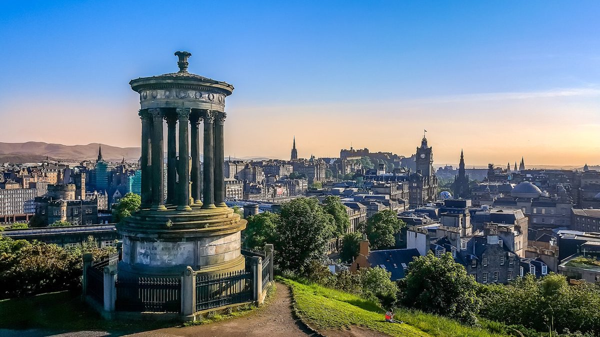 Historic pubs of Edinburgh - a member's guide